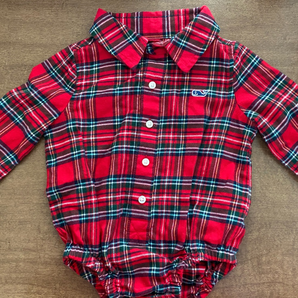 Vineyard Vines Flannel Onesie Size 0-3 months. Red, Green, Black, and White.